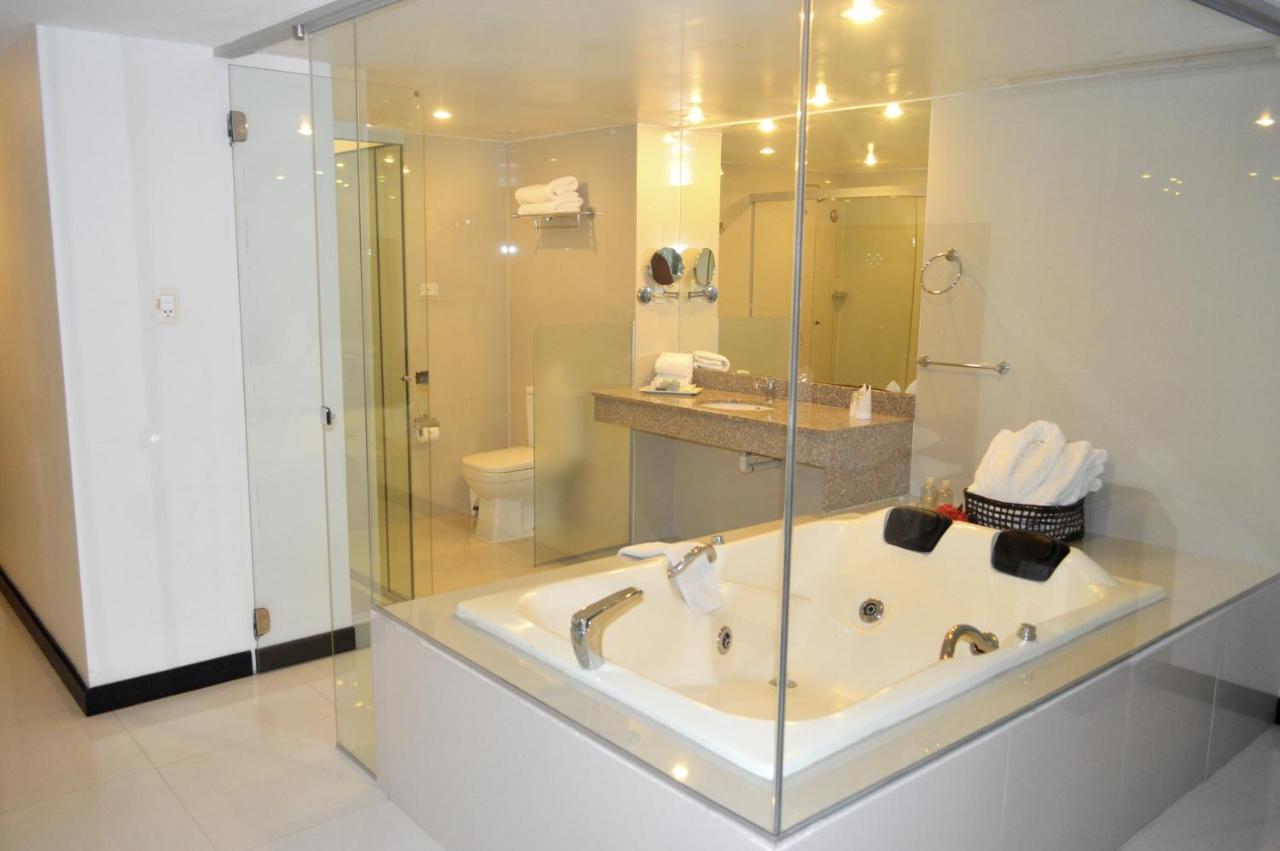 Sun Hotel Warnes المظهر الخارجي الصورة