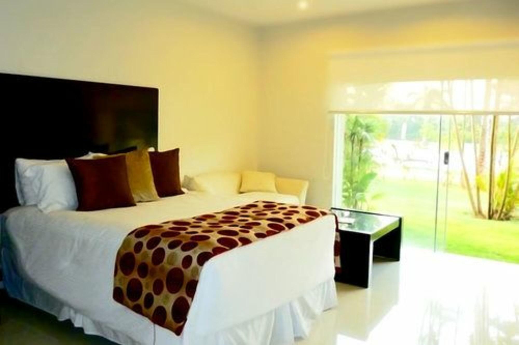 Sun Hotel Warnes المظهر الخارجي الصورة