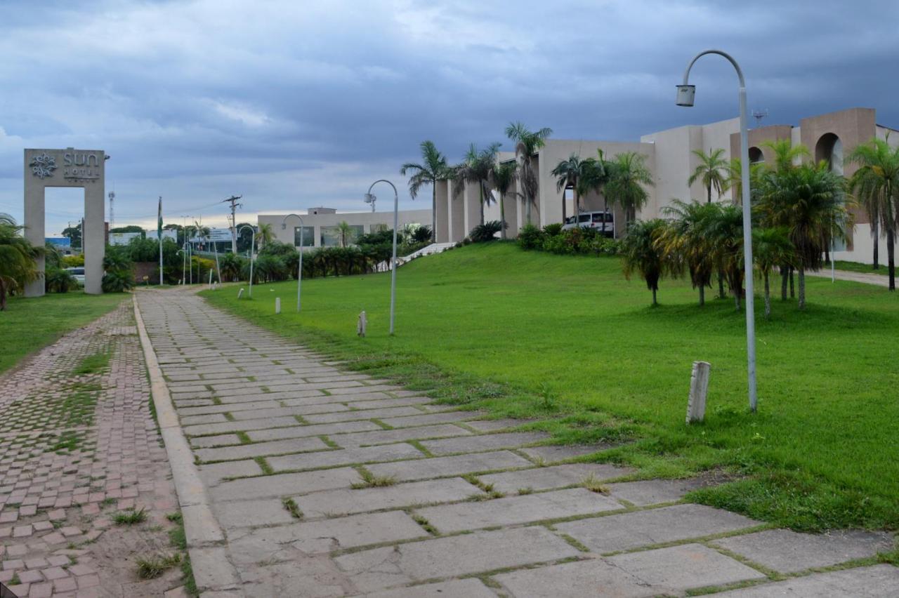 Sun Hotel Warnes المظهر الخارجي الصورة