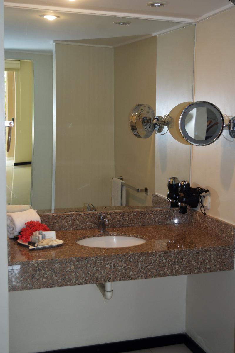 Sun Hotel Warnes المظهر الخارجي الصورة